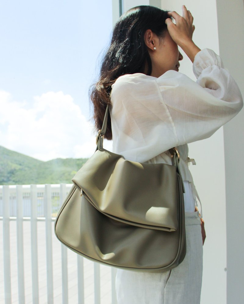 Sammy 慵懒感 随性 长短带两用袋 电脑袋 斜背  上肩袋 卡奇绿 - 电脑包 - 人造皮革 绿色