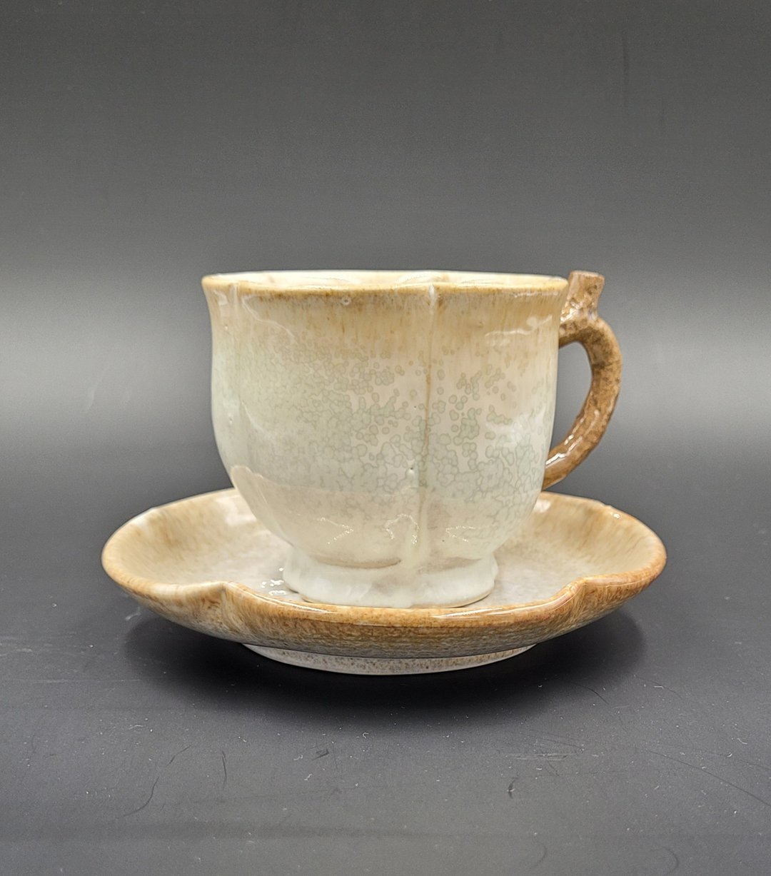 梅花造型杯 手作咖啡杯 梅花咖啡杯 花形咖啡杯 可爱杯子 咖啡杯 - 咖啡杯/马克杯 - 陶 
