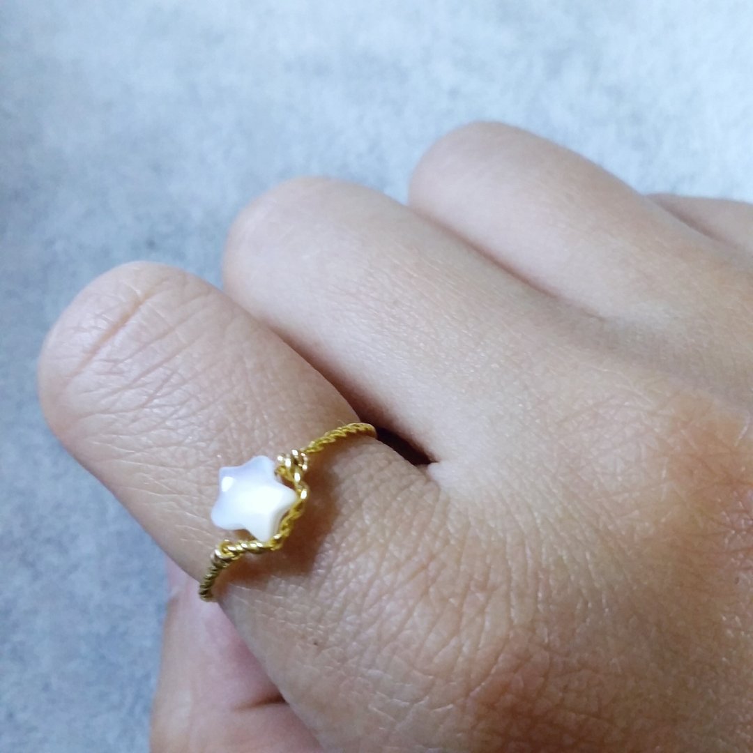 订制贝母星星镀金/镀银链条硬戒指 Star shape mother pearl gold-plated/silver-plate ring, please provide ring size when order - 戒指 - 宝石 红色