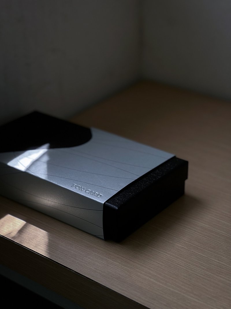 商务套组礼盒(半定制化卡片+识别证) - 数码小物 - 塑料 黑色