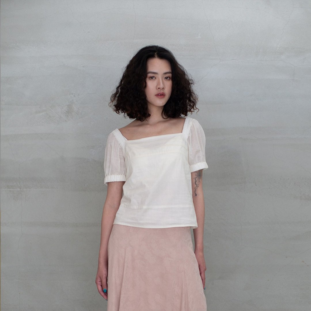纯真年代褶饰上衣 The Age Of Innocence Pleated Top T324 - 女装上衣 - 棉．麻 多色