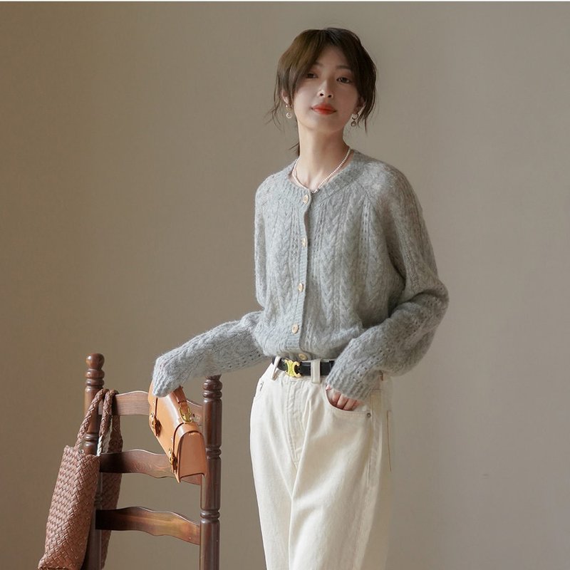 镂空绞花圆领针织开衫|针织衫|两色|秋款|Sora-1036 - 女装针织衫/毛衣 - 羊毛 多色