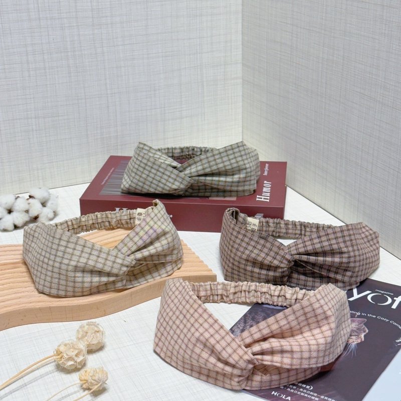 【巧妙艺手】日式极细格纹 先染布手作交叉扭结发带 - 发带/发箍 - 棉．麻 多色