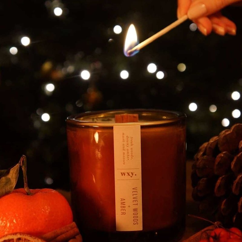 【英国 wxy】Amber 蜡烛(S)- 丝绒木 & 琥珀 /142g - 蜡烛/烛台 - 玻璃 咖啡色