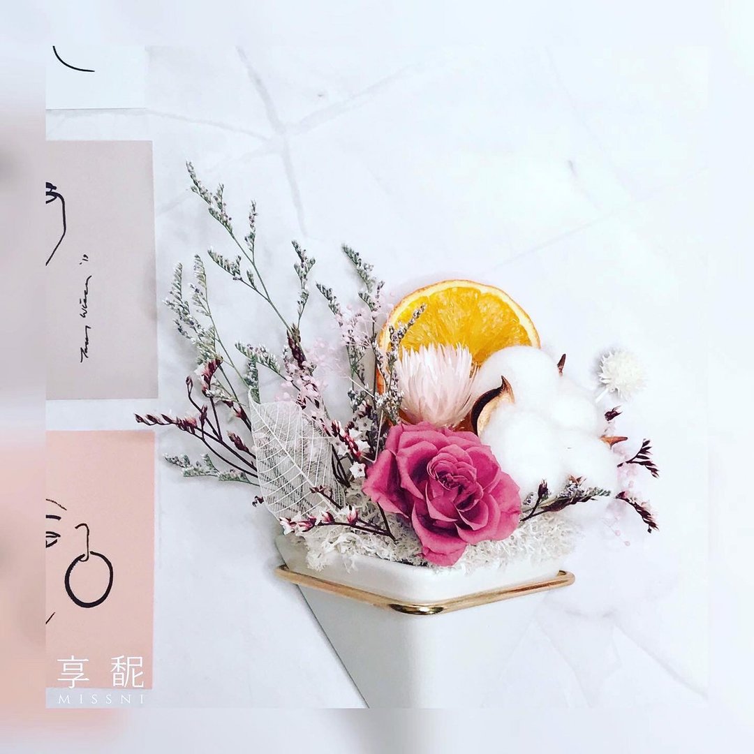 玫瑰永生花 疗愈三角壁挂 / 定制 / 居家装饰 - 干燥花/捧花 - 植物．花 