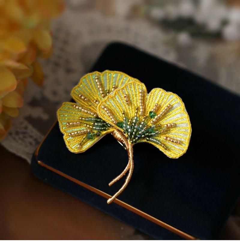 银杏叶胸针女 秋冬复古大气设计感刺绣胸花典雅旗袍别针装饰配饰 - 胸针 - 绣线 