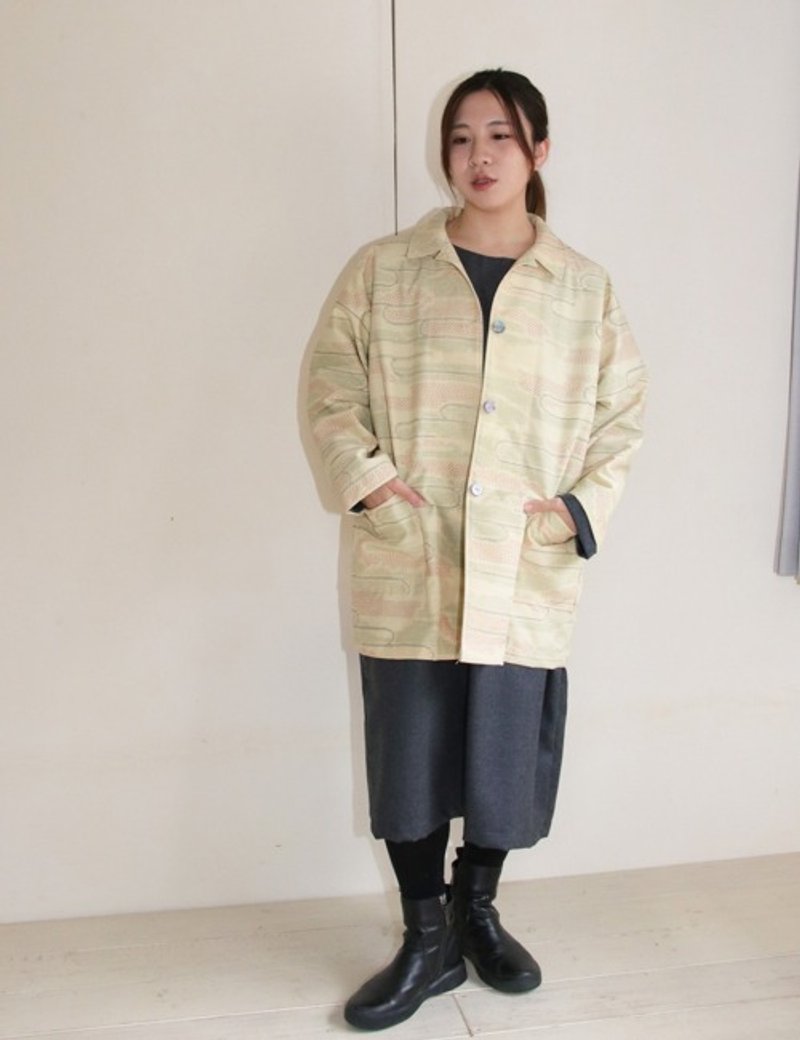 䌷绸和服改造 衬衫夹克 - 女装休闲/机能外套 - 丝．绢 多色