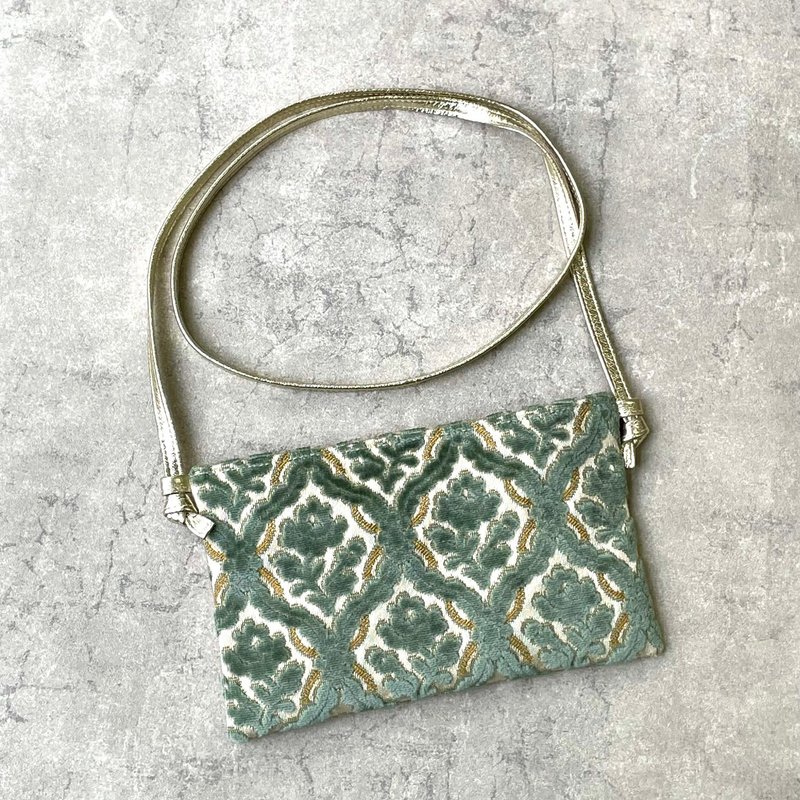 Arabesque pattern fabric & leather smartphone pochette green - 侧背包/斜挎包 - 真皮 绿色