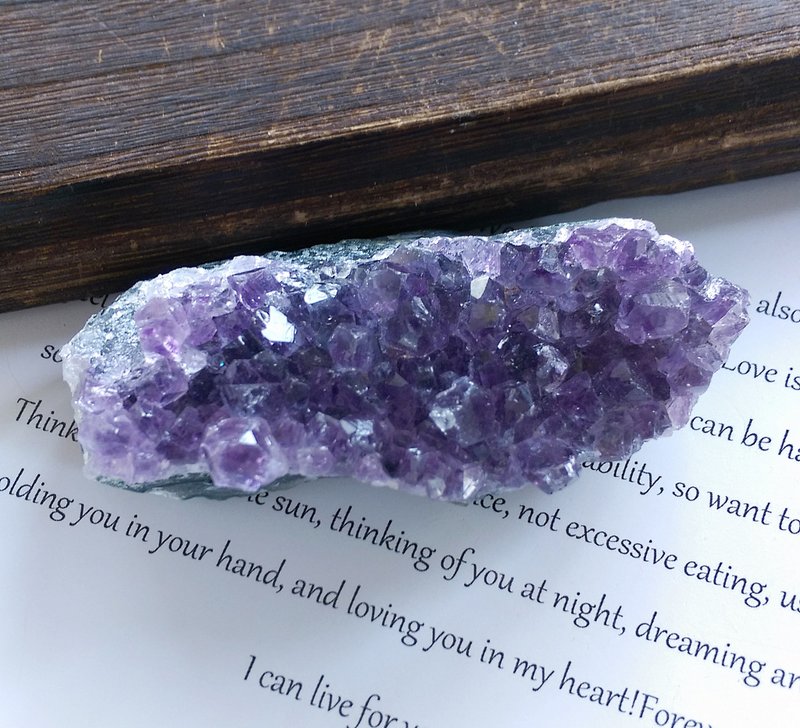 Amethyst  巴西产地 原皮紫水晶  天然矿石 原矿 - 摆饰 - 其他材质 