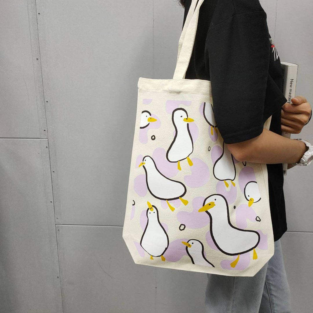 EASYIN 手绘涂鸦设计 双面印花帆布包 A4可装袋-走样鸭 - 手提包/手提袋 - 棉 多色