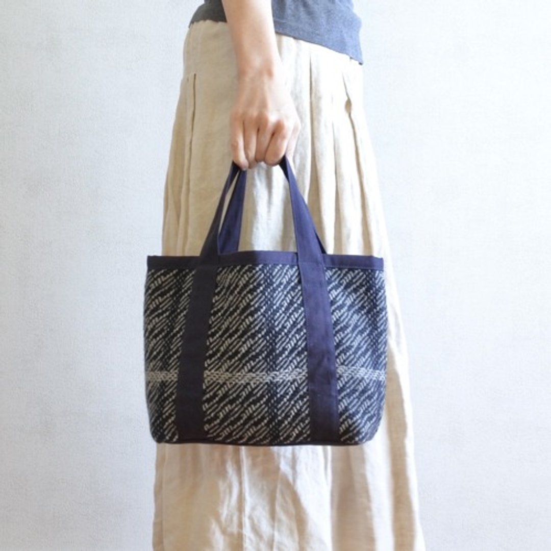 Tweed tote bag Navy Blue (Small size) - 手提包/手提袋 - 羊毛 蓝色