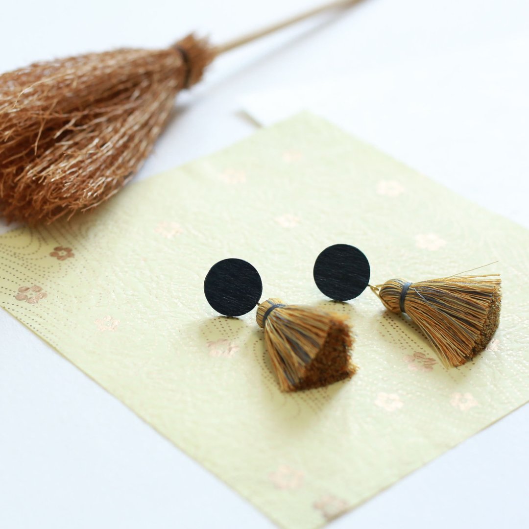Tassel paper earrings-Yellow- - 耳环/耳夹 - 纸 黄色