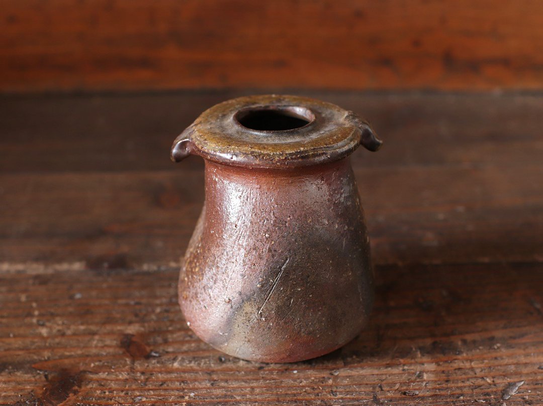 Bizen ware flower case with ears h1-047 - 花瓶/陶器 - 陶 咖啡色