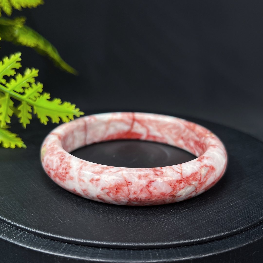 原矿朱砂手镯59MM 高瓷玉化白底紫金砂朱砂手环 本命年护佑转运 - 手链/手环 - 半宝石 红色