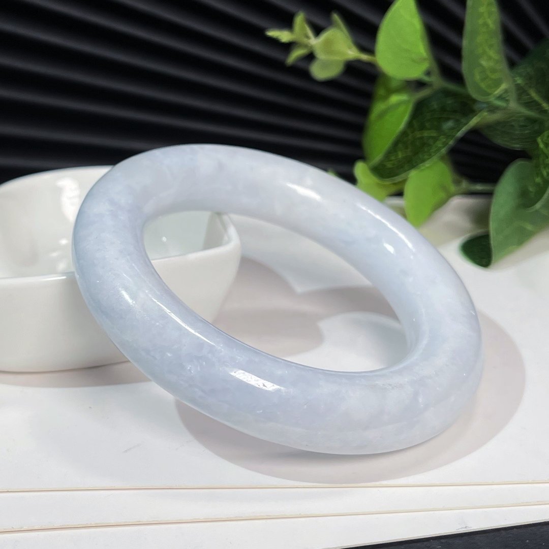 玉化浅蓝白方解石手镯52MM 透感星光碳酸钙手环 清凉夏日沁人心脾 - 手链/手环 - 半宝石 