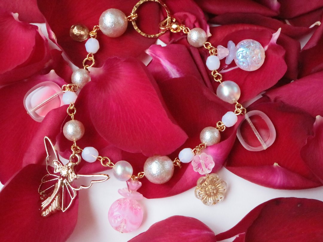 Art Deco Fairy and Perfume Bottle Bag Charm Pink and Gold Romantic Elegant Fragrance Fairy Flower Cute Cute Czech Glass - 吊饰 - 玻璃 粉红色