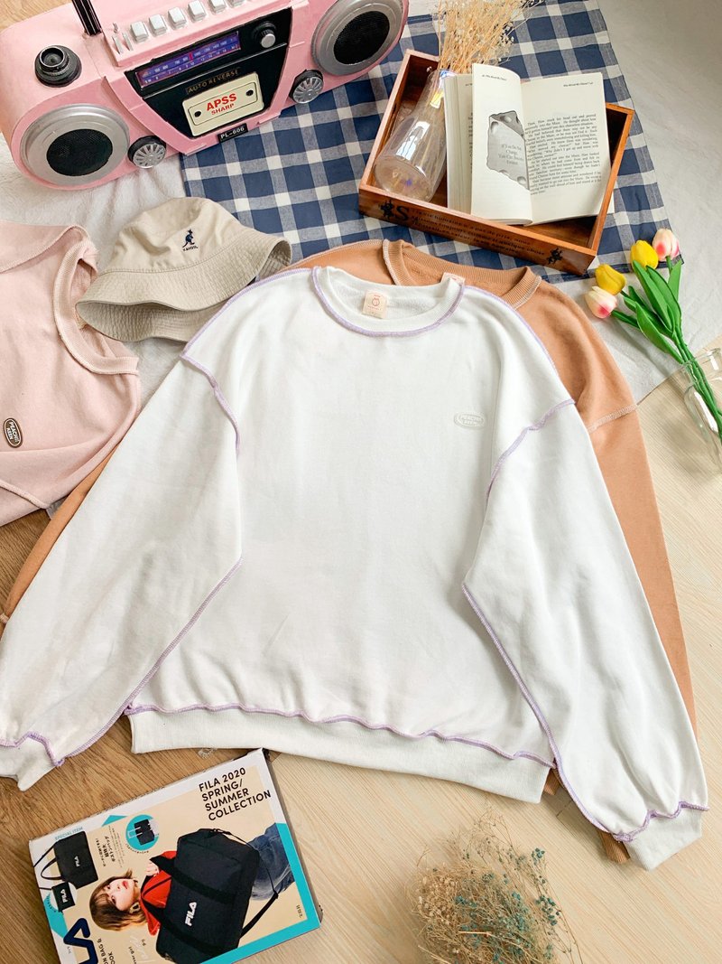 Peachii Contrast Stitch Unisex Sweater White EA1008 - 女装上衣 - 棉．麻 白色