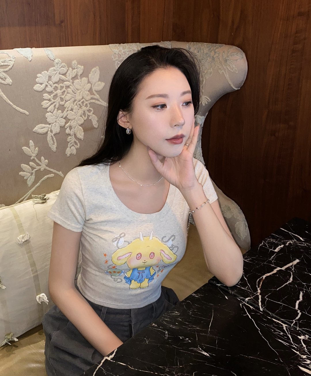 Lux Space 合身短踢 - 女装 T 恤 - 棉 多色