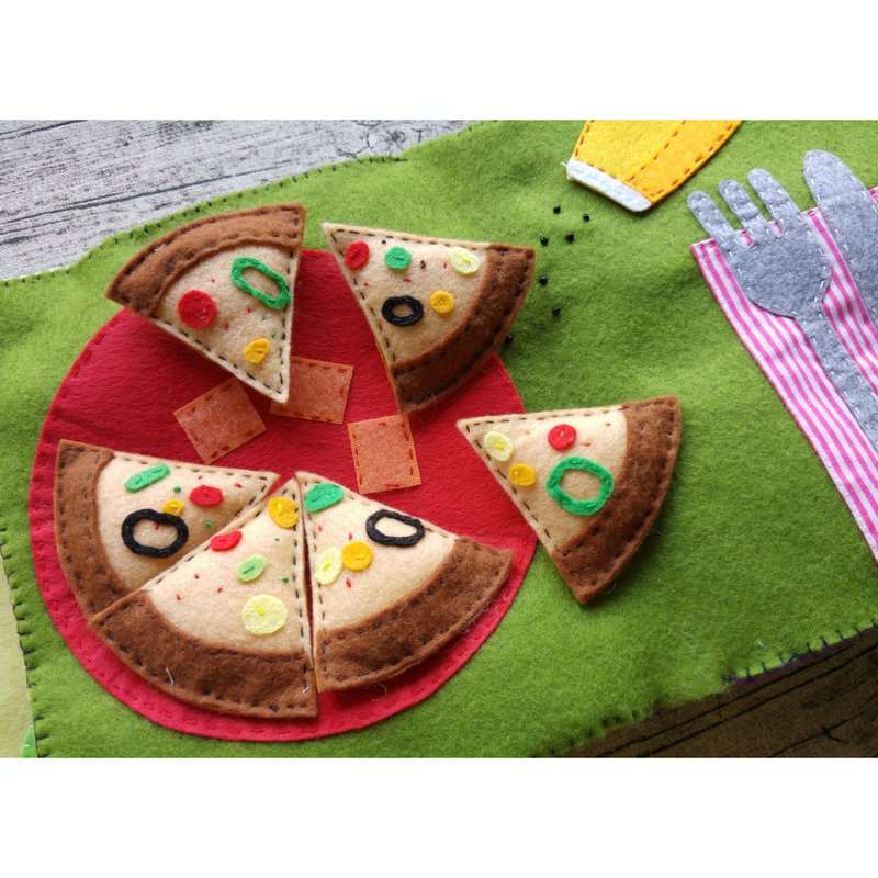 定制化手作布书【单页本】[E04] 披萨派对 - 玩具/玩偶 - 棉．麻 