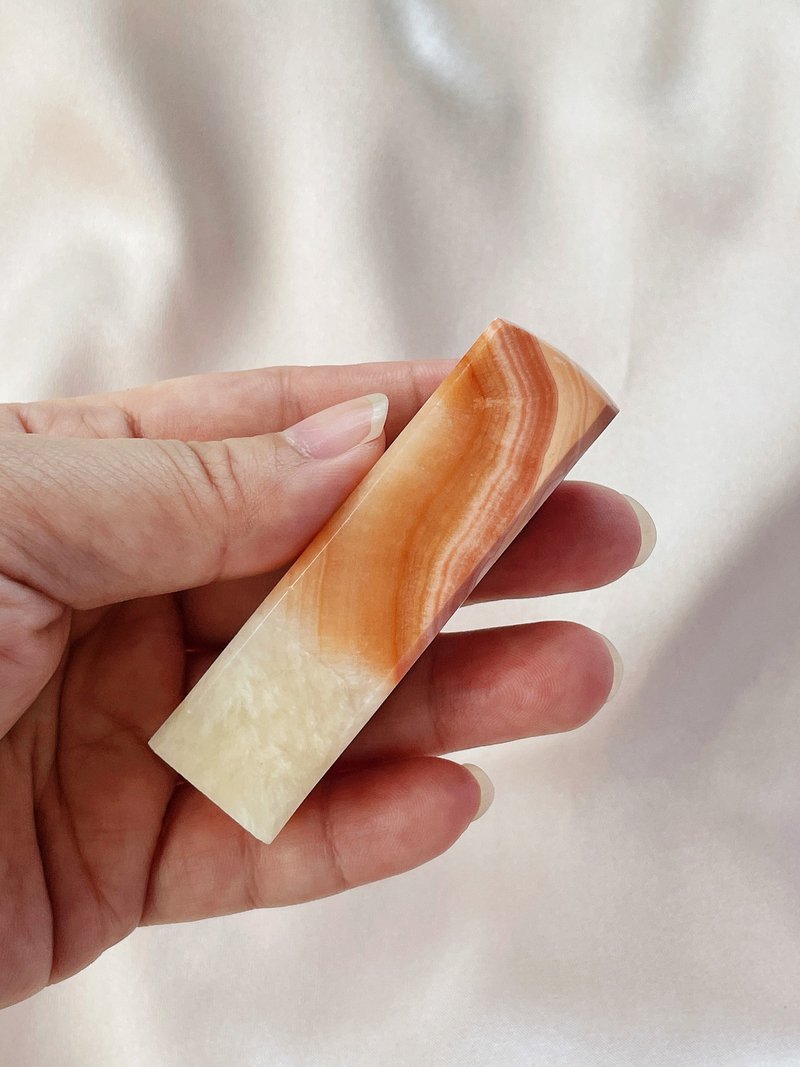 【玉玉印章】 天然龙鳞纹红龙玉印章 独特方章系列 - 印章/印台 - 宝石 红色