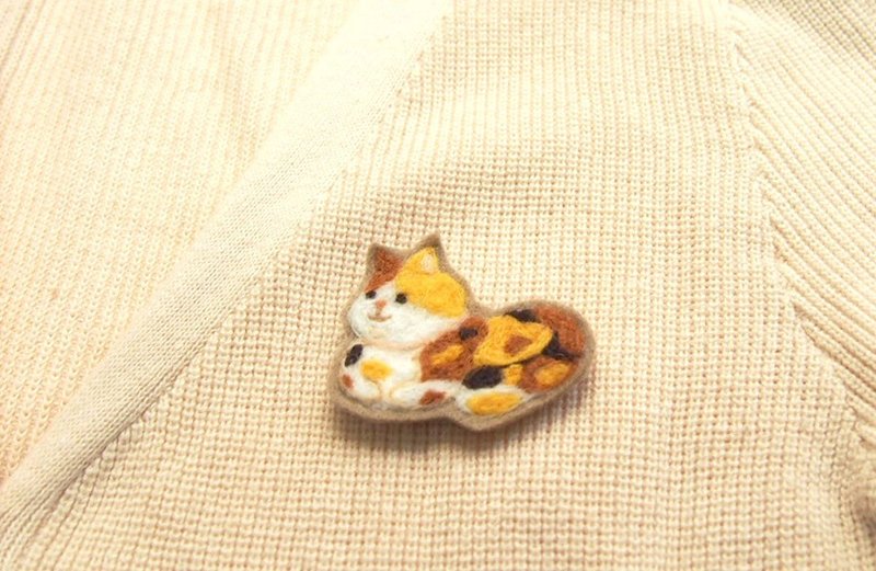 三花 奔驰猫 羊毛毡 刺绣 插画 小别针(1P) - 胸针 - 羊毛 黑色