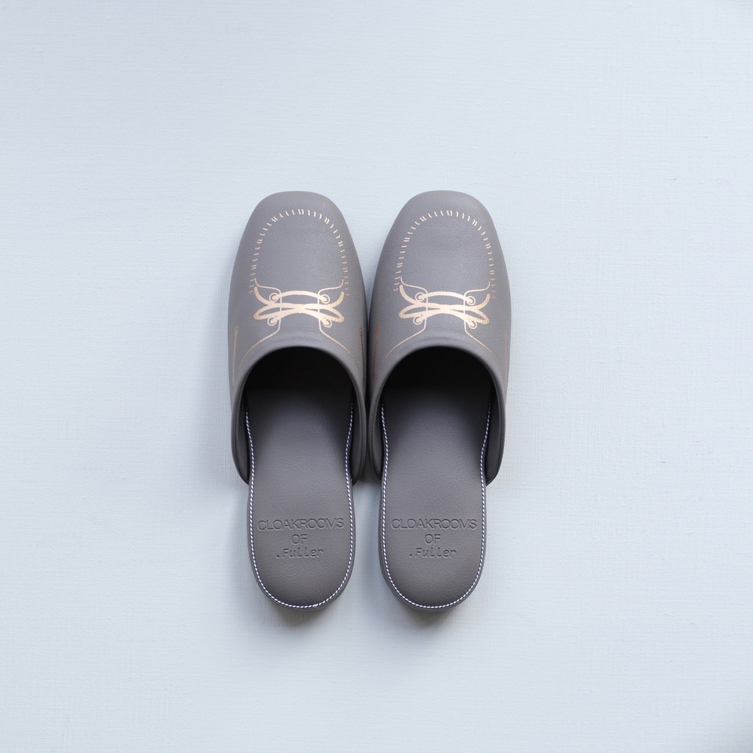CLOAKROOMS OF .Fuller 室内拖鞋 帆船MOCASIN -灰金 - 室内拖鞋 - 人造皮革 灰色