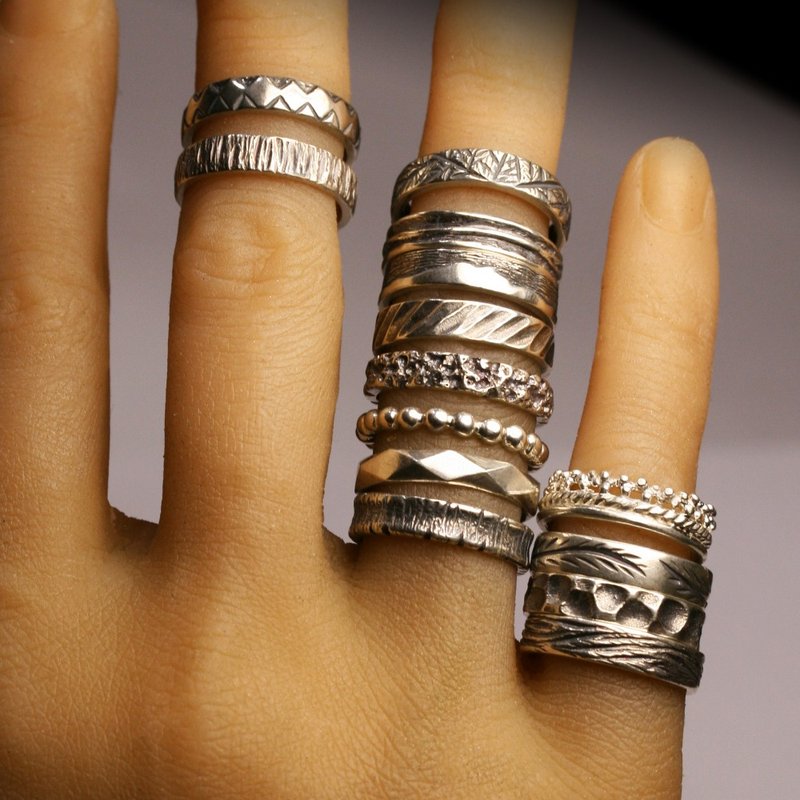 窄版质感戒指 / 可挑选款式 - 戒指 - 其他金属 银色