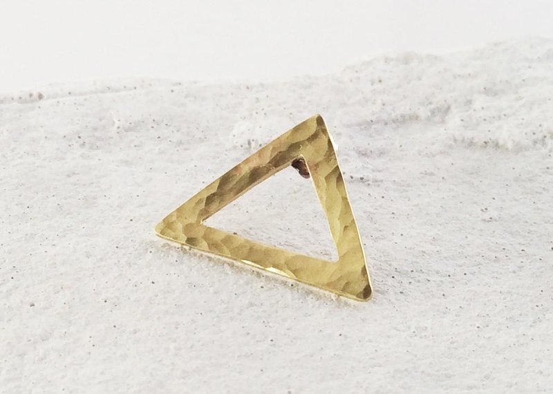 Secret Triangle ◇ Brass Forged Pins - 胸针 - 其他金属 