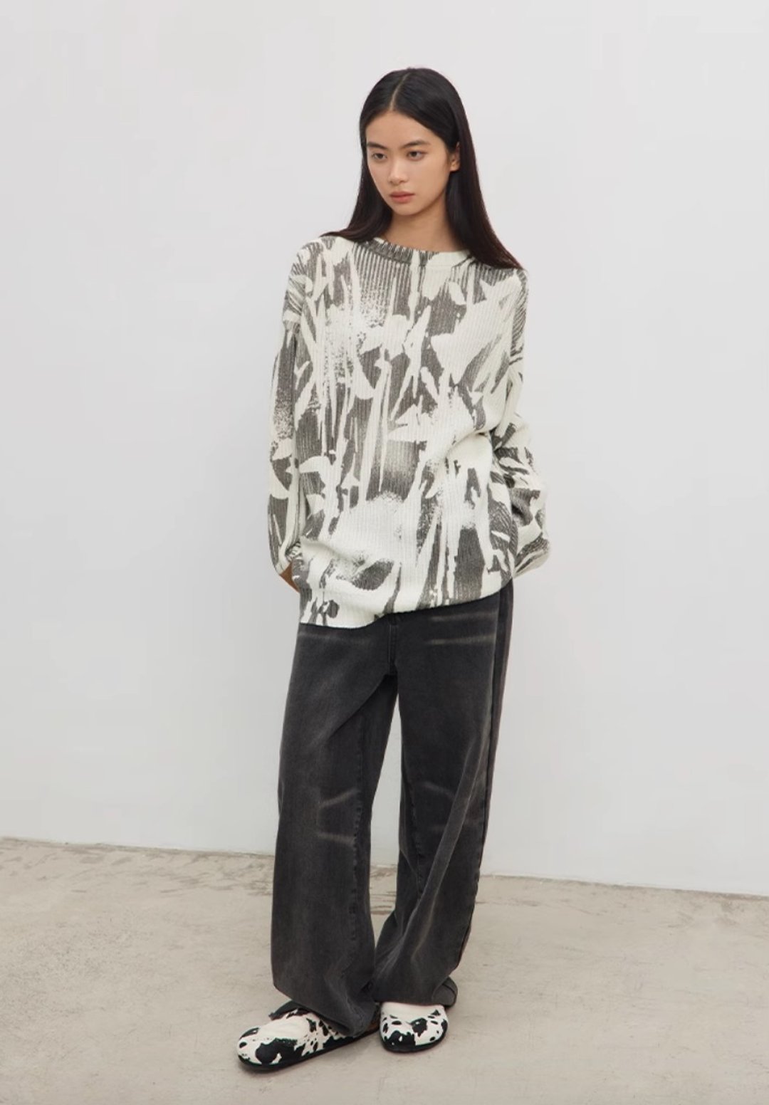 Creases Sweater 坑条抽象满印长袖圆领毛衣 - 女装针织衫/毛衣 - 其他材质 白色