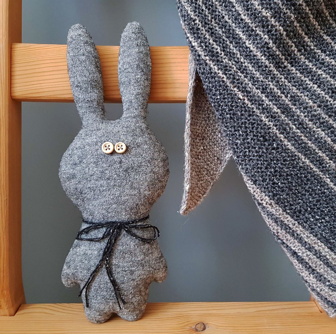 Stuffed rabbit sewing pattern PDF,  tutorial in English. Digital download - 手工艺教程/工具书 - 其他材质 