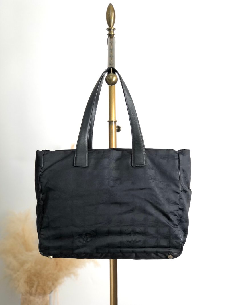 【 日本直送 名牌中古包 】CHANEL 香奈儿 康朋线 托特包 黑色 尼龙 vintage 古着 wd2eic - 手提包/手提袋 - 尼龙 黑色