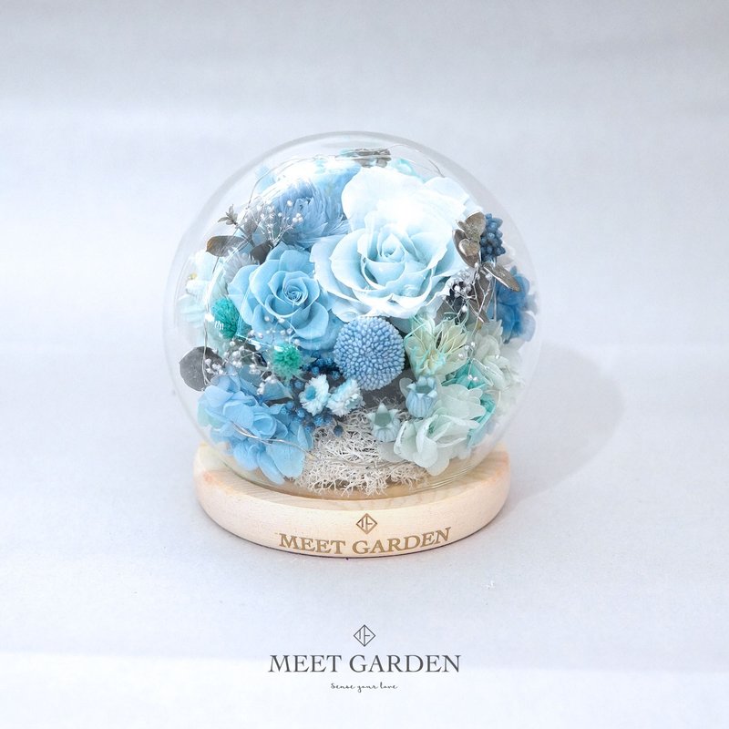 浅亮蓝色玫瑰保鲜花LED玻璃球 - 摆饰 - 玻璃 蓝色