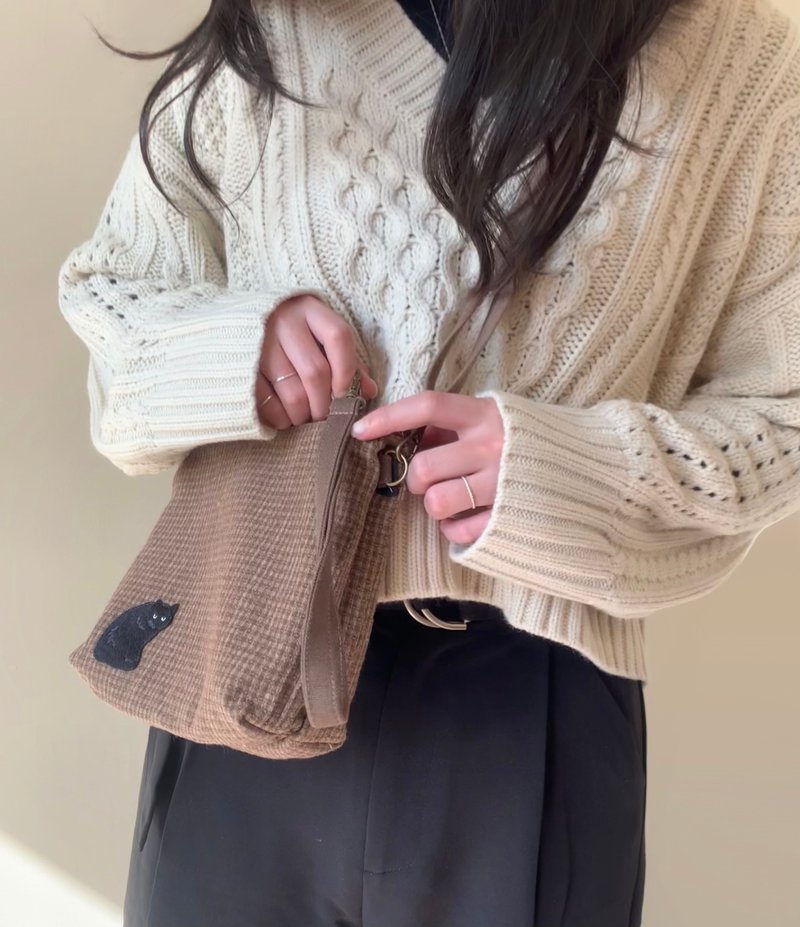 sneakystar焦糖格纹侧背三层包 - 侧背包/斜挎包 - 其他材质 咖啡色