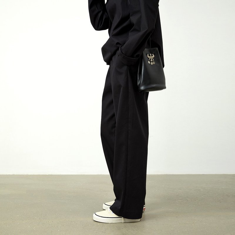 黑色四季款日本进口棉干爽宽松直筒休闲长裤西裤女装 杲果GAOGUO - 女装长裤 - 棉．麻 黑色