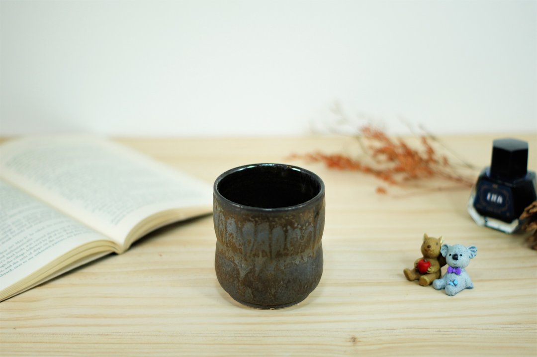 消光金属色腰身握杯,茶杯,水杯-容量约250ml - 咖啡杯/马克杯 - 陶 黑色