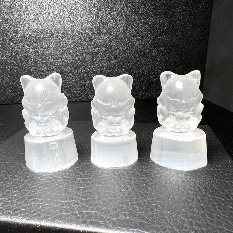 九尾狐。净化 充电 能量 疗愈 摆件 消磁 l 透石膏 l - 摆饰 - 水晶 白色