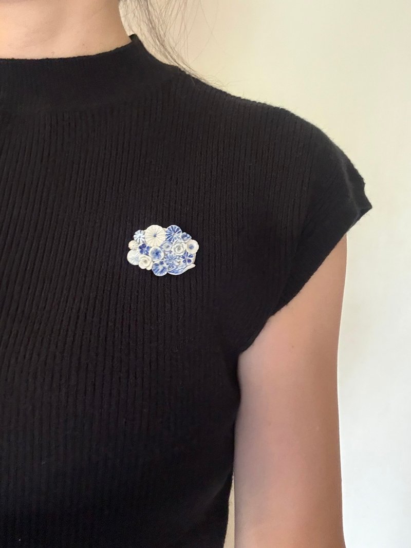 限量Ensemble白瓷别针 - 胸针 - 瓷 蓝色