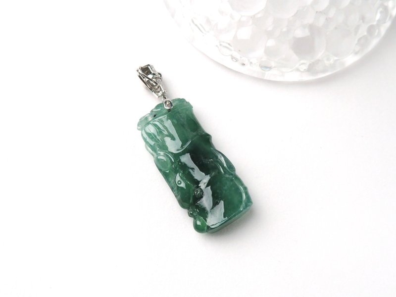 雪藏玉竹 | 冰糯起胶/墨绿色 | 天然翡翠玉佩项链 - 项链 - 玉石 绿色