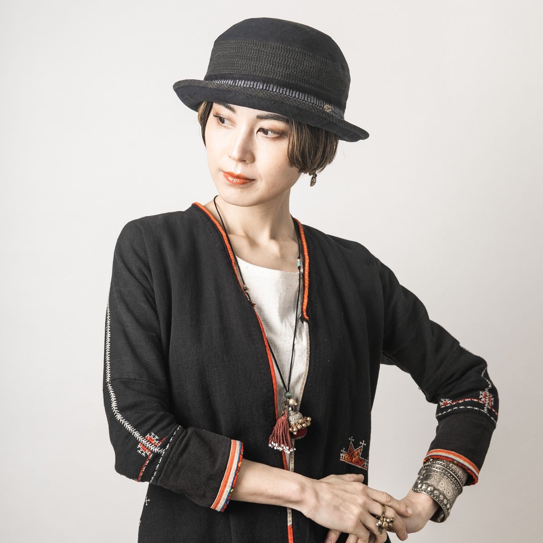 用越南和中國苗族手織麻和日本炭染劍道服作的圓頂帽ChaplinBlues - 帽子 - 棉 黑色