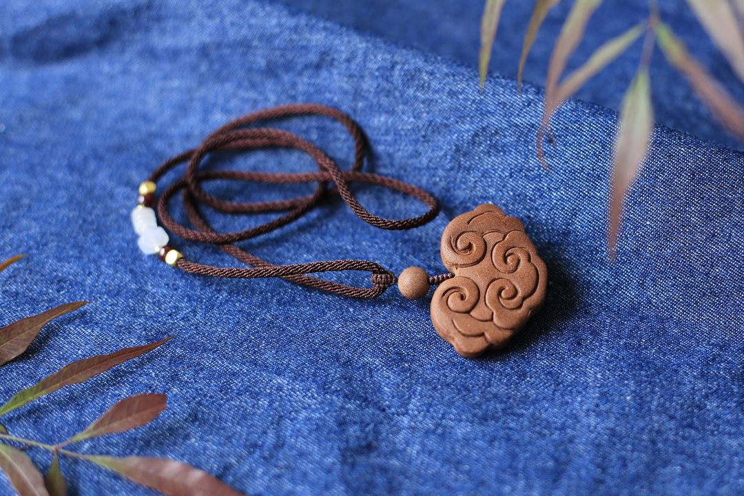 壹染指香品 | 云纹如意 | 天然和合香 | 清赏雅玩 清雅悠远 - 项链 - 植物．花 