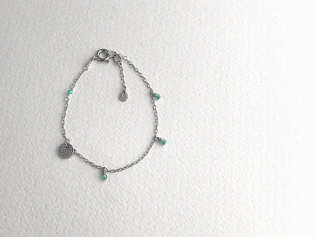 Cookies Bracelet: Silver color - 手链/手环 - 宝石 银色