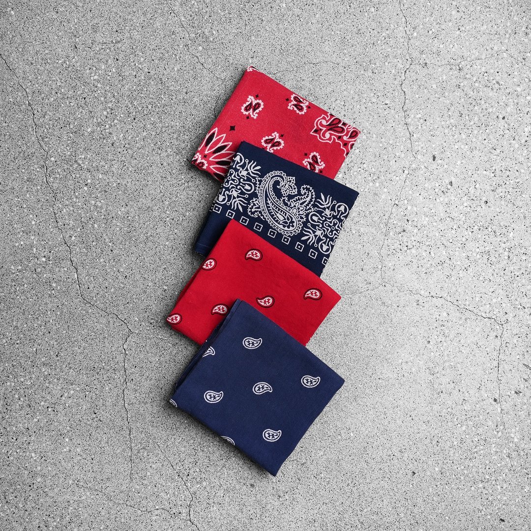 Vintage Bandana 美式方巾 / 美式方巾古董丝巾、古着变形虫领巾 - 手帕/方巾 - 棉 多色