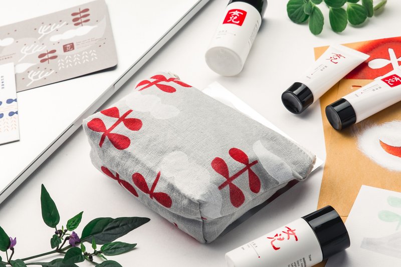 你好事务所X女儿 联名旅行组  云朵树苗款  - 乳液 - 其他材质 