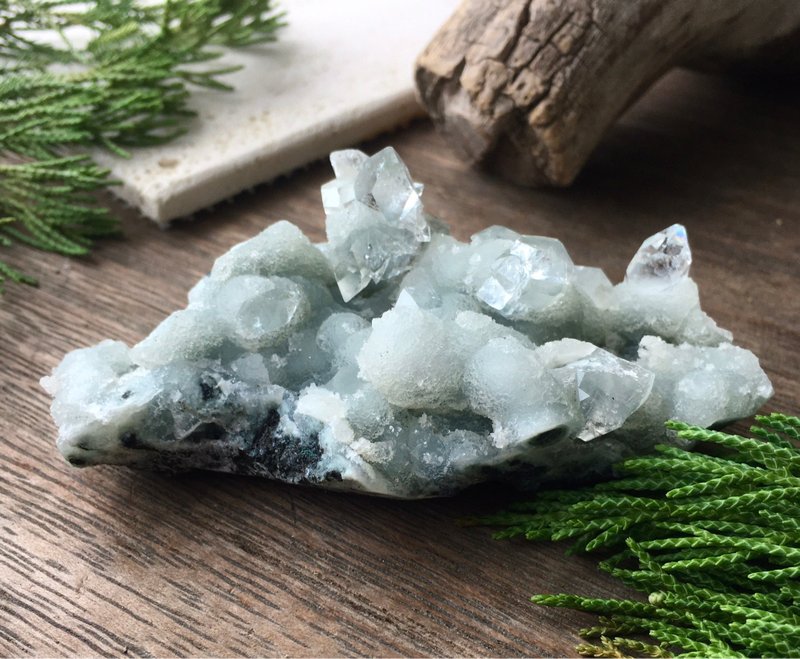 鱼眼石原矿 04 / 薄荷绿底钻石软糖 - 其他 - 宝石 绿色