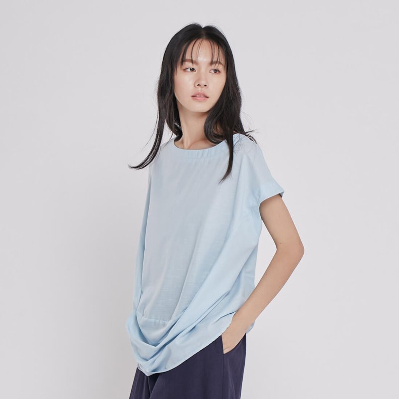 Hayla小蓋袖寬領垂墜涼感上衣/深藍 - 女装上衣 - 棉 蓝色