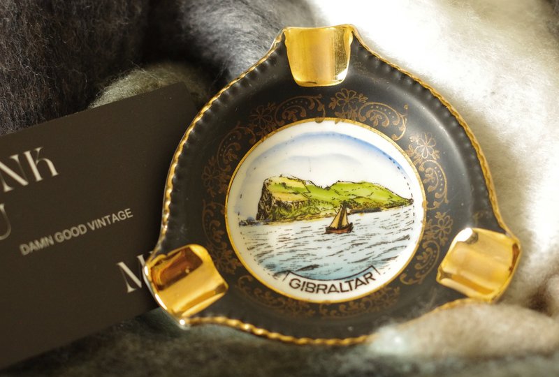 金银宝贝 比利时购入之陶瓷印花烟灰缸 W746 - 其他 - 其他金属 金色