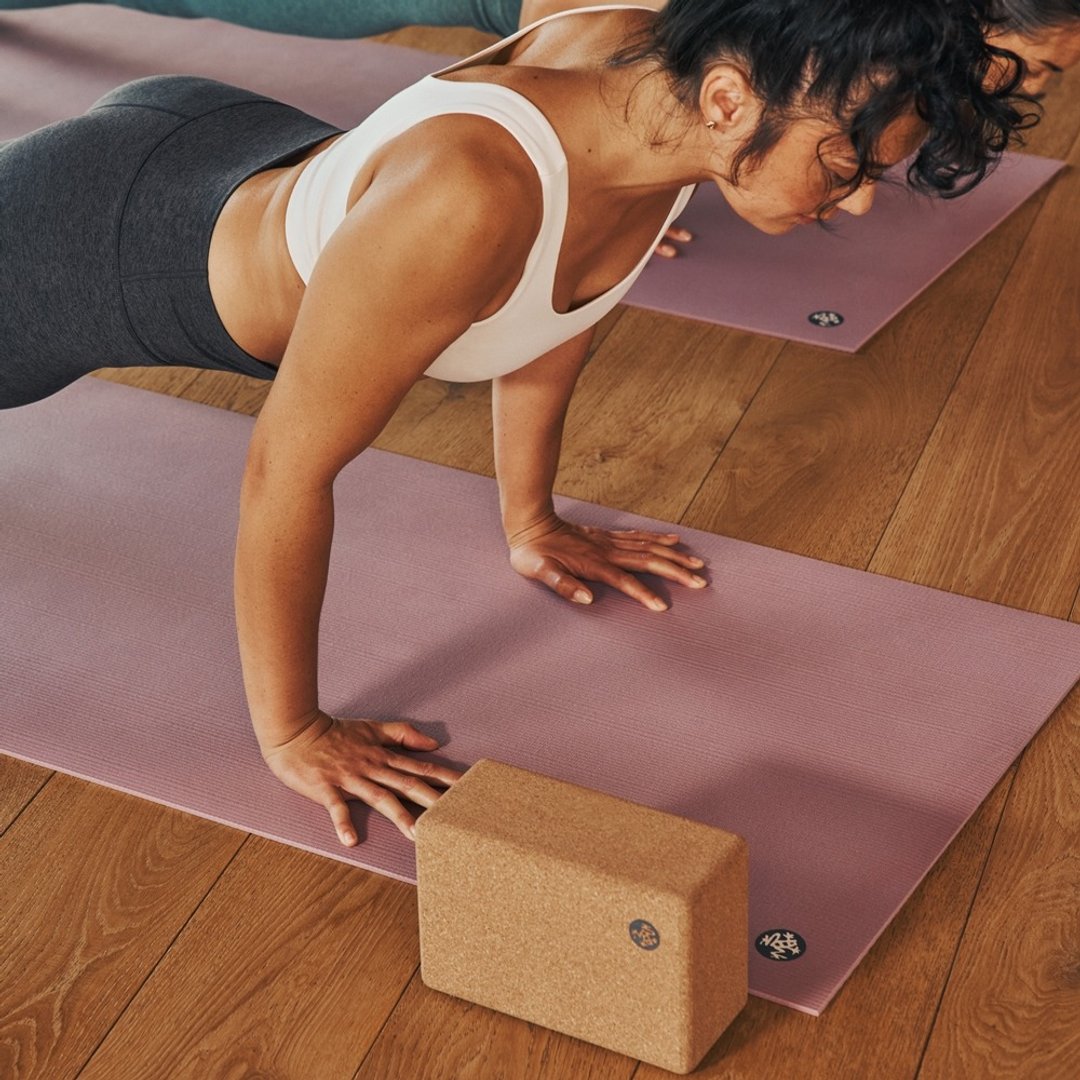 【Manduka】PROlite Mat 瑜珈垫 4.7mm - Elderberry - 瑜珈垫 - 其他材质 粉红色