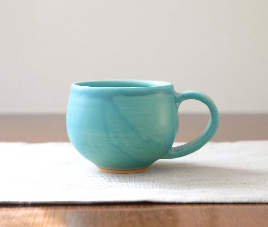 Round mug with Turkish blue matte glaze 4 - 咖啡杯/马克杯 - 陶 蓝色