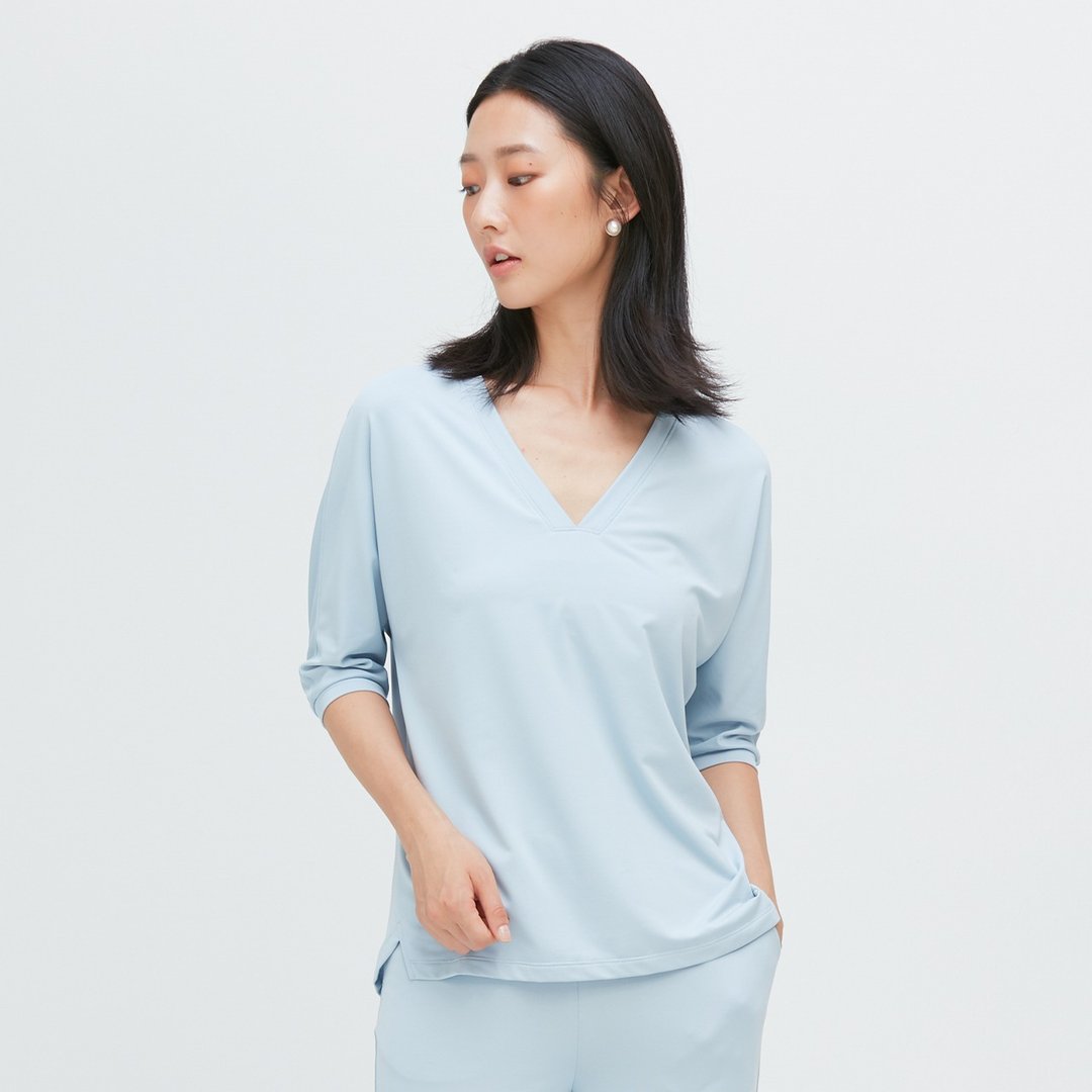 不可退换 /复苏机能V领上衣(女)-蓝 - 女装 T 恤 - 聚酯纤维 蓝色