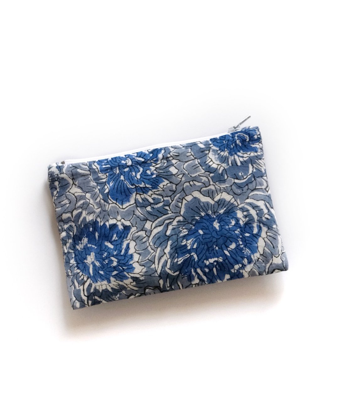leaf peony pouch S - 化妆包/杂物包 - 棉．麻 蓝色